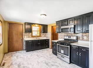 418 Willow St, Faribault, MN 55021