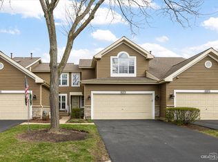 1073 Ridgefield Cir, Carol Stream, IL 60188