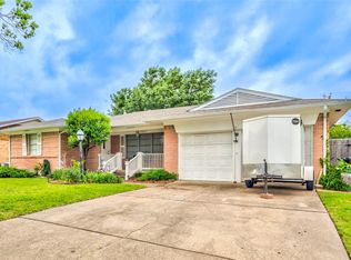 2415 Ridgecrest Dr, Garland, TX 75041