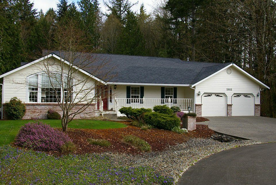 1st image of 2812 28th Ln NE