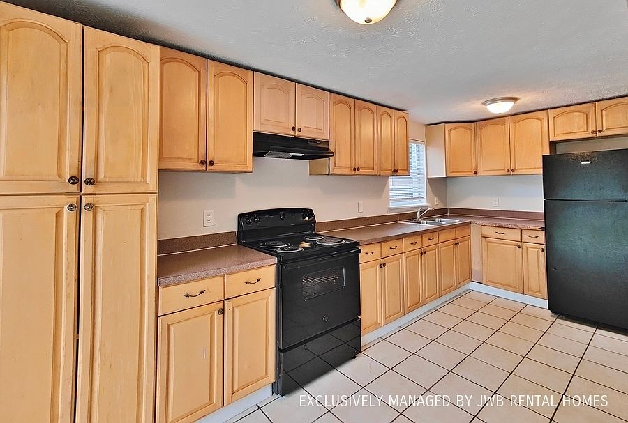 Terminal 3 3-house 12インチLP モノクロ 未開封 シュリンク付 3House Terminal 3 Vinyl LP - メルカリ