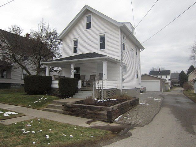 1st image of 802 Myers Ave