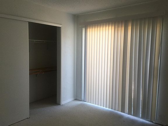 3rd image of 184 Moonstone Ct