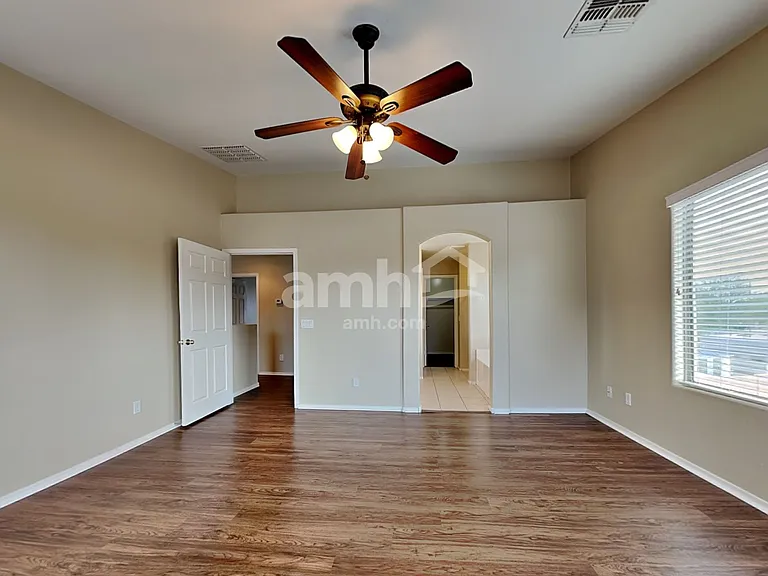 206 S 151st Ave — Photo 12
