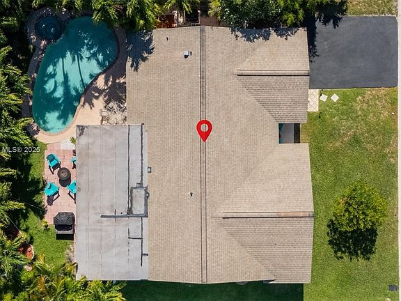2nd image of 4955 NW 10th St