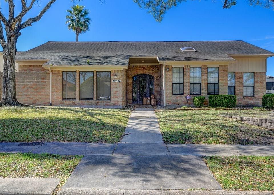 1st image of 10834 Villa Lea Ln