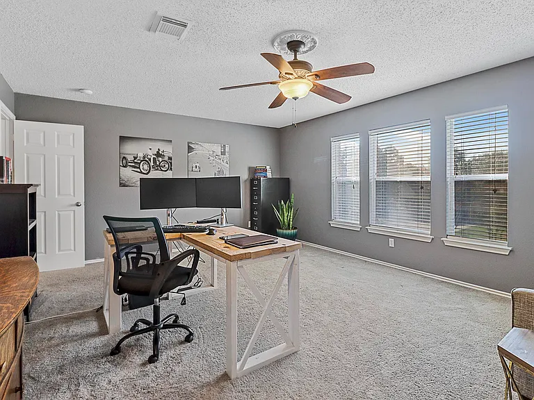 2202 Barton Springs Dr — Photo 28