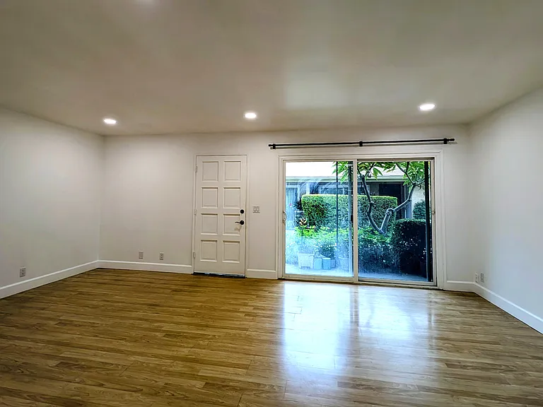 5821 Oak Ave #B — Photo 6