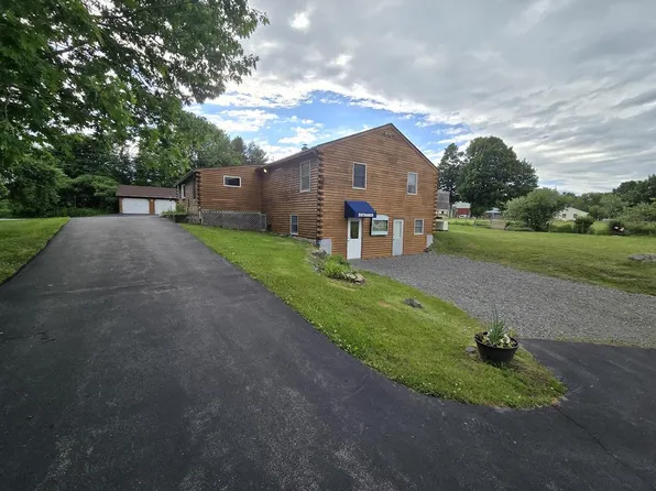 15 Phillips Road, Glenburn, ME 04401