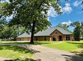 232 Wooded Hills Dr, Powderly, TX 75473