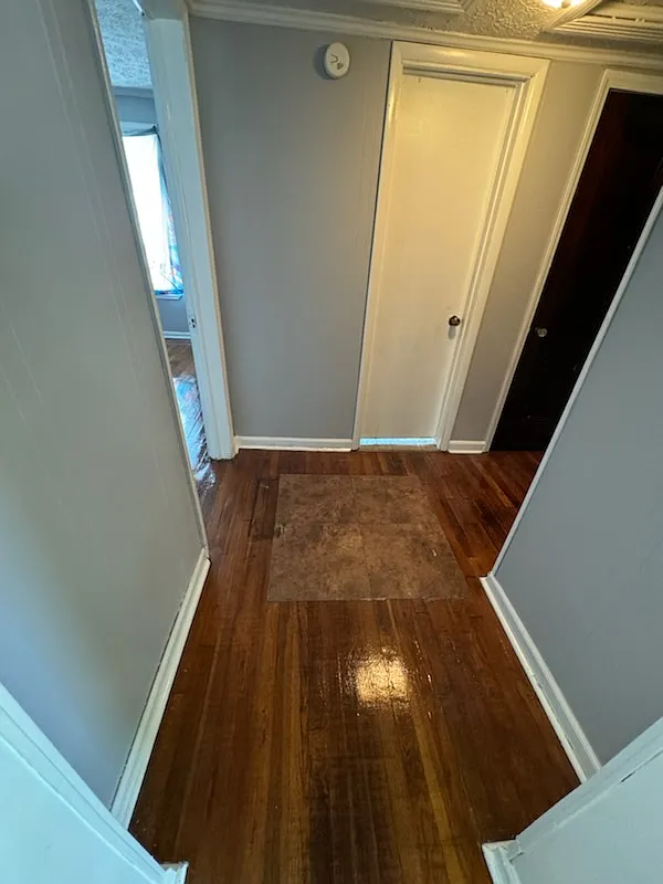 3 bed, 2111 sqft, $1,200 — Photo 3