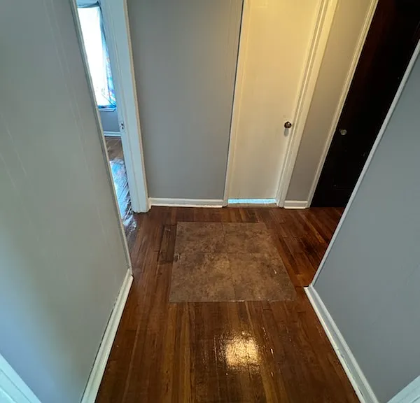 921 Brookside Dr — Photo 3