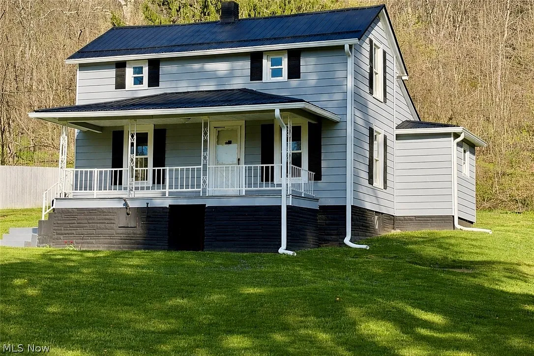 236 Ace Dr photo 1