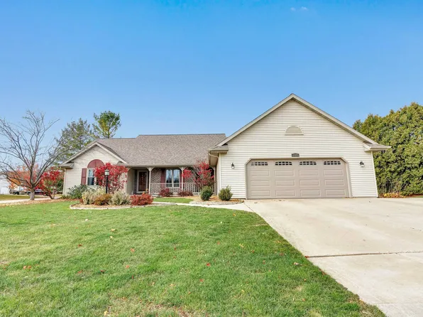 2800 Newcastle Ct, Green Bay, WI 54313