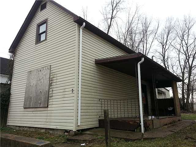 1st image of 96 N Rose St