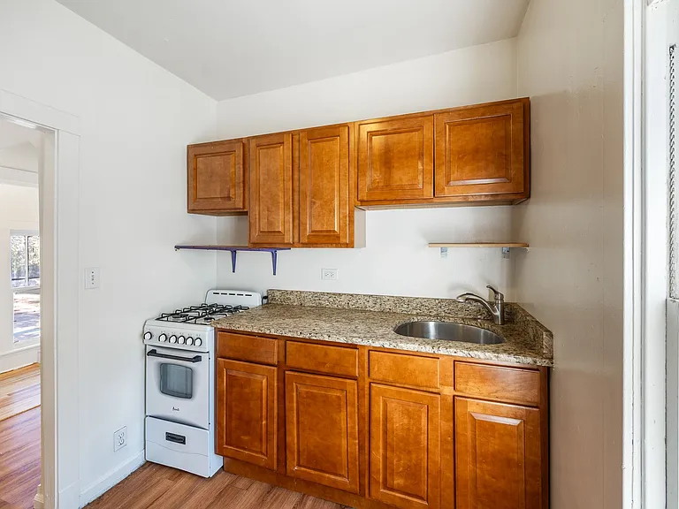 2148 Maple Ave #2 — Photo 6