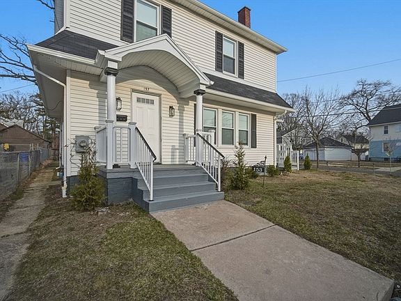 2nd image of 153 Bristol St