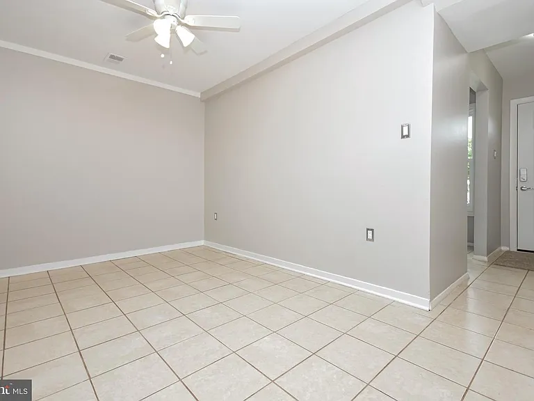8853 Teakwood Ct — Photo 17
