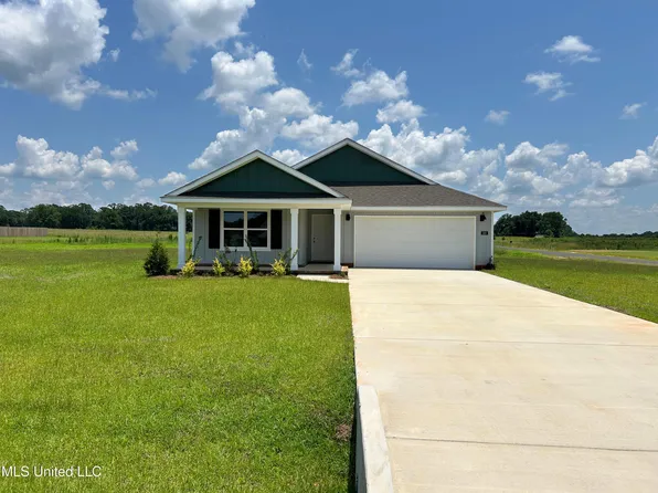 169 Mill Ct, Lucedale, MS 39452