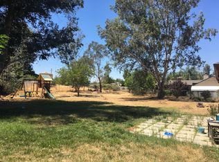 25689 El Vado Dr, Madera, CA 93638