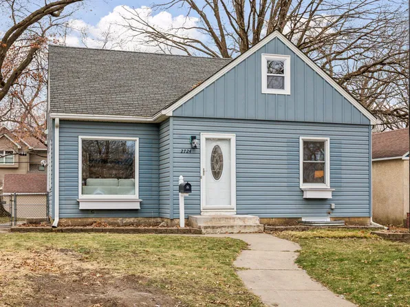 2724 Hampshire Ave S, Saint Louis Park, MN 55426