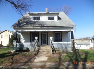 203 N Main St, Claypool, IN 46510