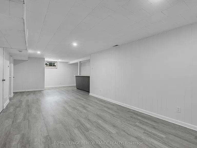 2243 Hillary Ave — Photo 19
