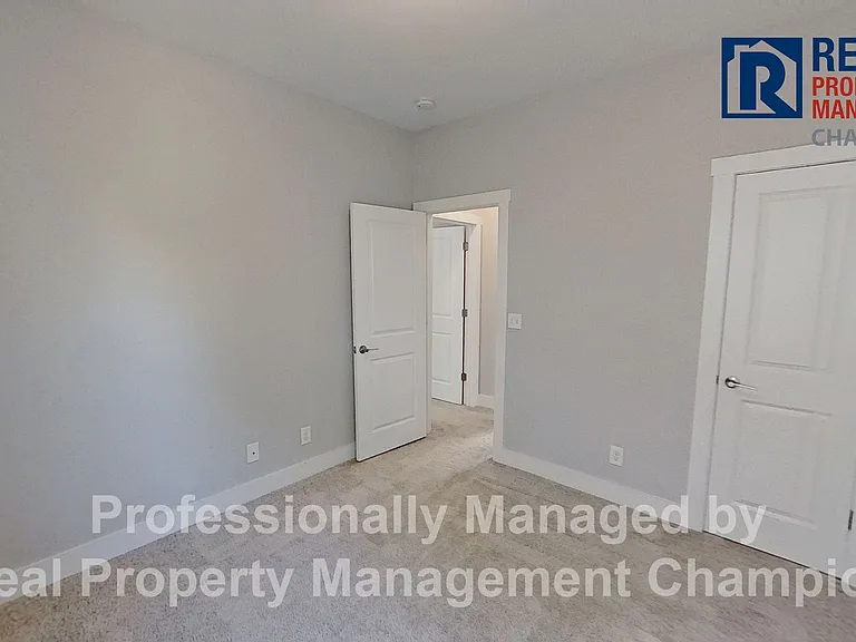 632 Brunswick St — Photo 19