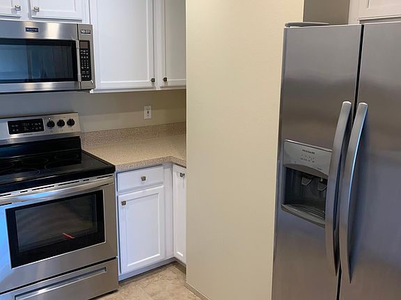 5th image of 5260 15th Ave NE APT 301