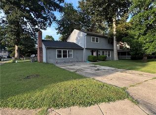 1039 Windjammer Dr, Hampton, VA 23669