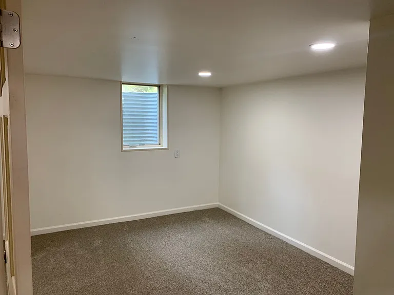 14865 Pershing Dr — Photo 22