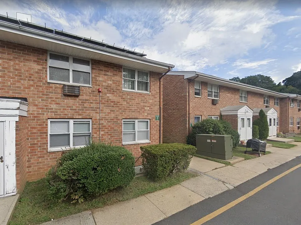 239 Spring St