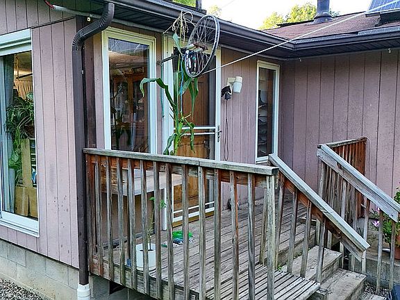 4th image of 530 Mill Creek Rd