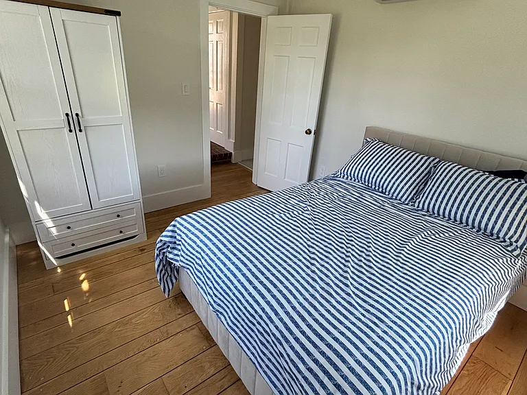 Downstairs: front bedroom, full bed with trundle
