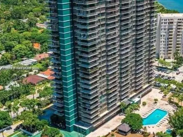 780 NE 69th St APT 2201, Miami, FL 33138