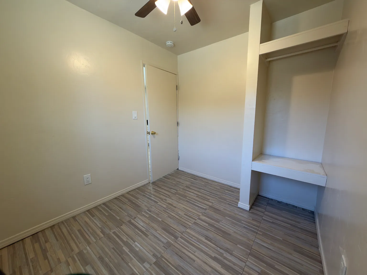 2 bed, 425 sqft, $1,800 — Photo 4