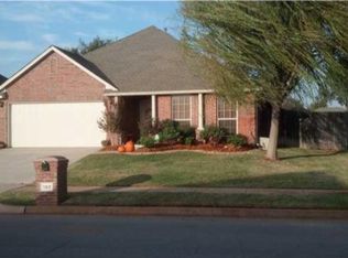 157 Kimberly Dr, Edmond, OK 73003