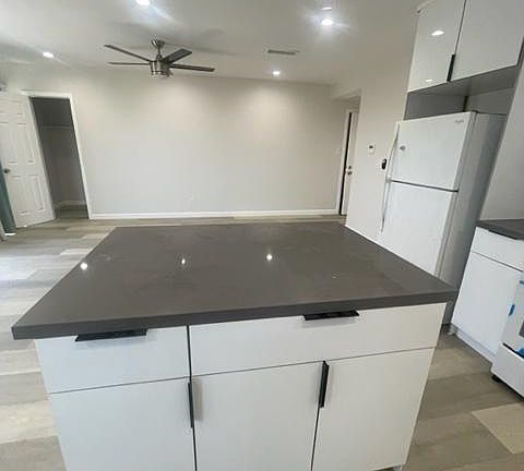 2nd image of 4615 E Broadway #7
