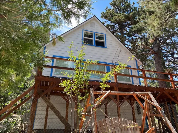 33152 Maple Ln, Green Valley Lake, CA 92341