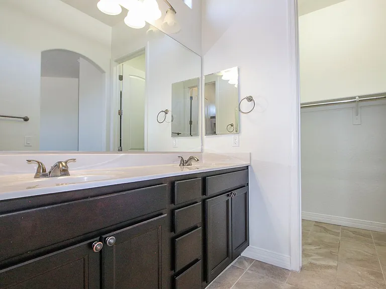 6188 E Oliver Ave — Photo 10