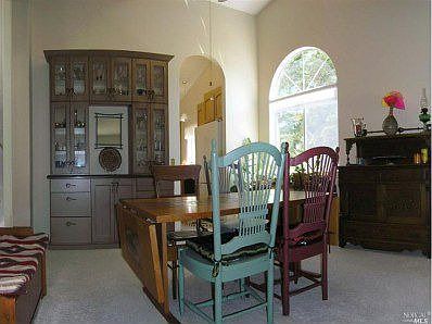 4th image of 998 Laurel Creek Way