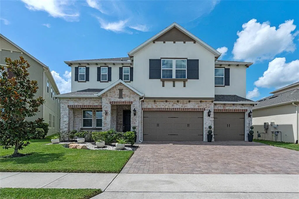 5 bed, 4.0 bath, 4436 sqft, $6,000 — Photo 1