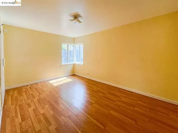 1347 Highland Blvd — Photo 3