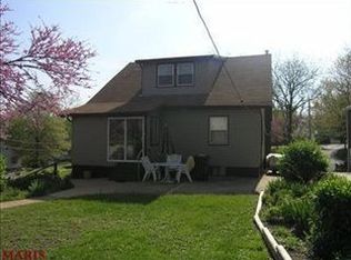 2215 Northbury Ln, Saint Louis, MO 63114