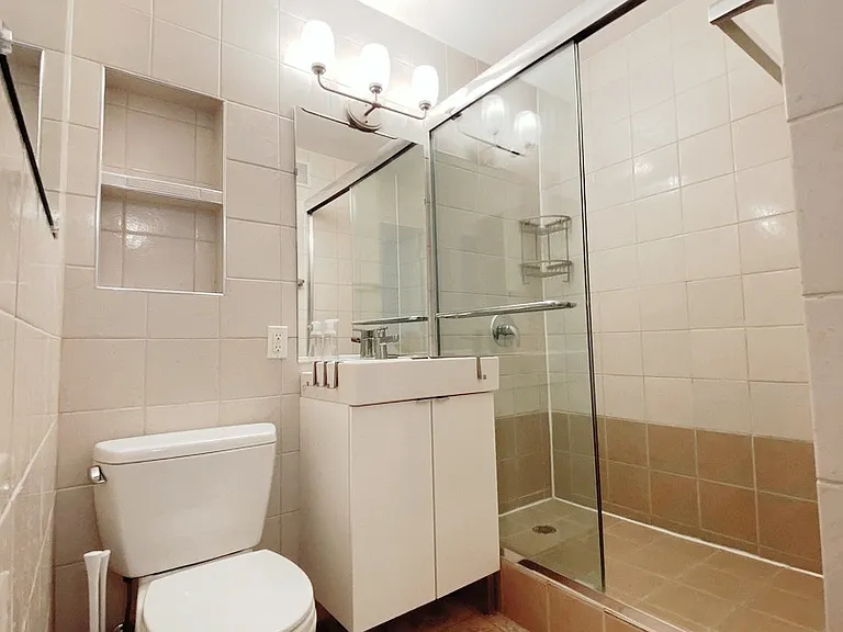 3440 N Lake Shore Dr #19E — Photo 6