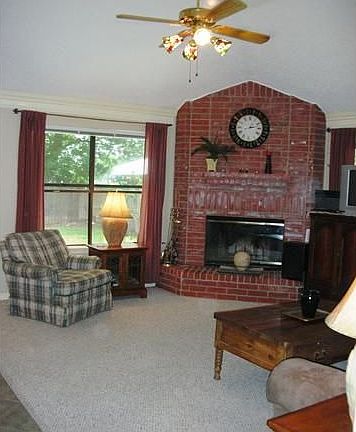 4th image of 1213 Bell Rock Cir