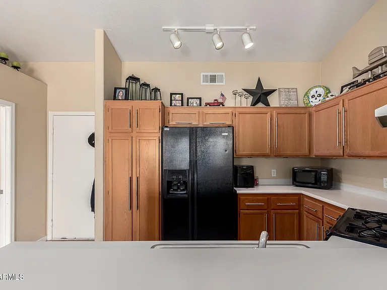8375 W Dahlia Dr — Photo 6