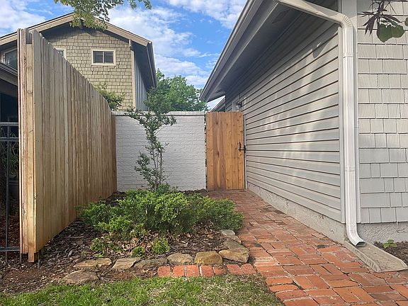 5th image of 4708 Dove Tree Ln