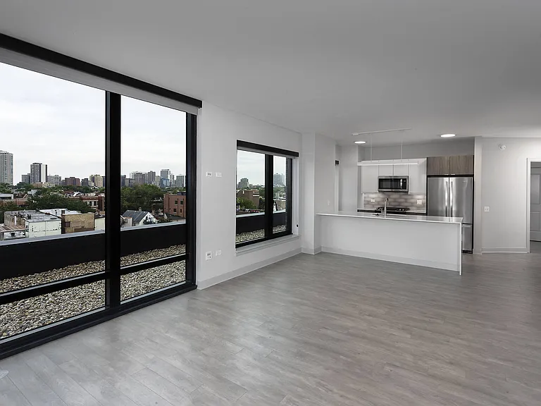 Residences at Addison & Clark — Photo 35