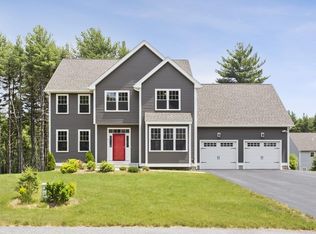 10 Blueberry Ln, Upton, MA 01568